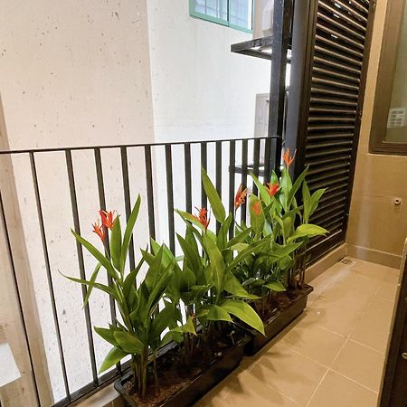 Home Suites -Natural Light -Projector -Spacious - 2Br Incenter Hanói Exterior foto