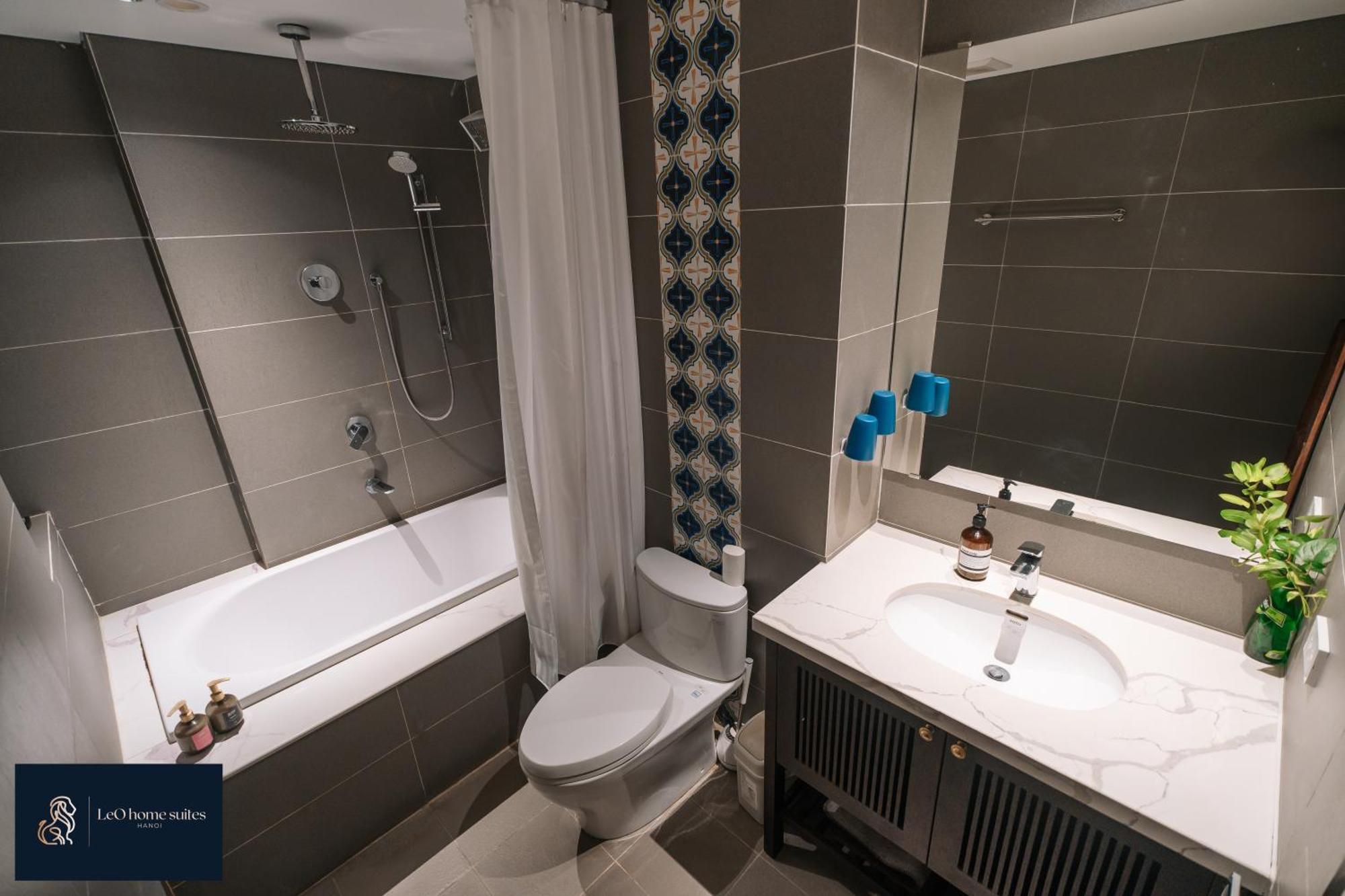 Home Suites -Natural Light -Projector -Spacious - 2Br Incenter Hanói Exterior foto